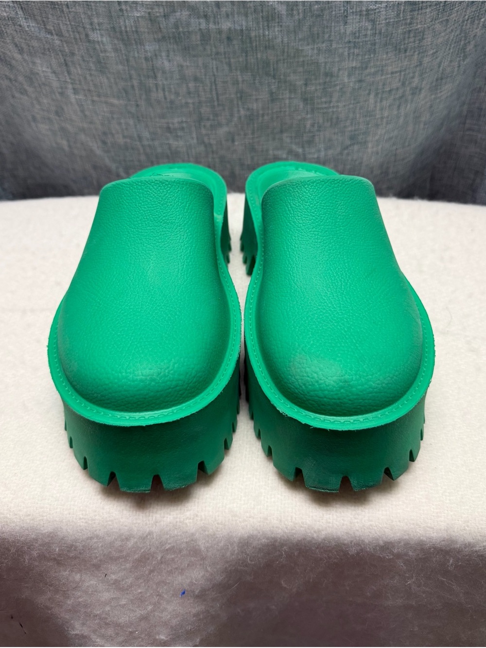 Jeffrey Campbell Emerald Kelly Green Platform Clogs